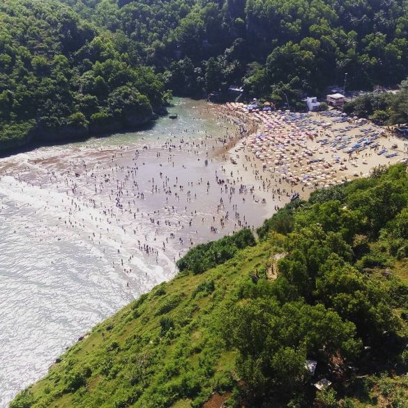 Pantai Baron Yogyakarta