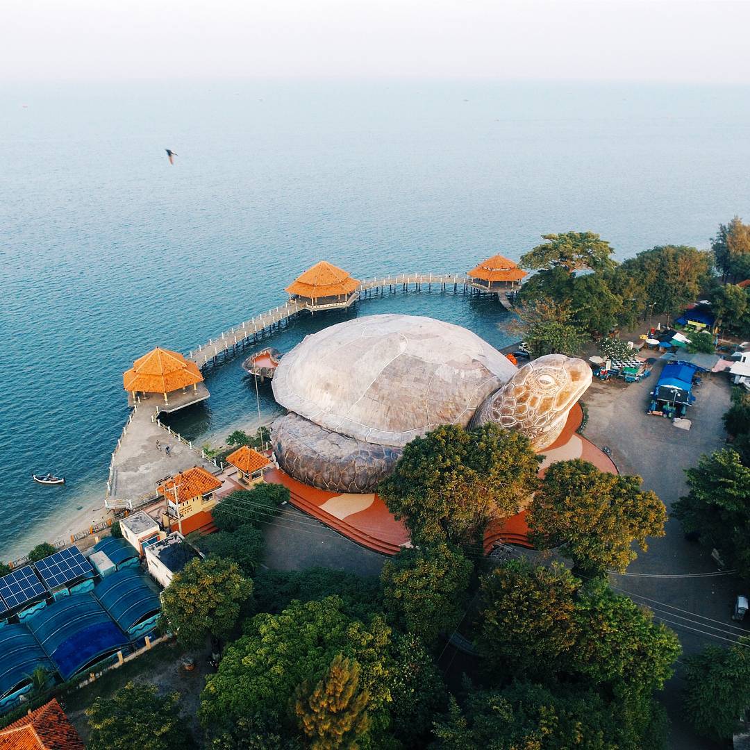 Pantai kartini kura-kura ocean park