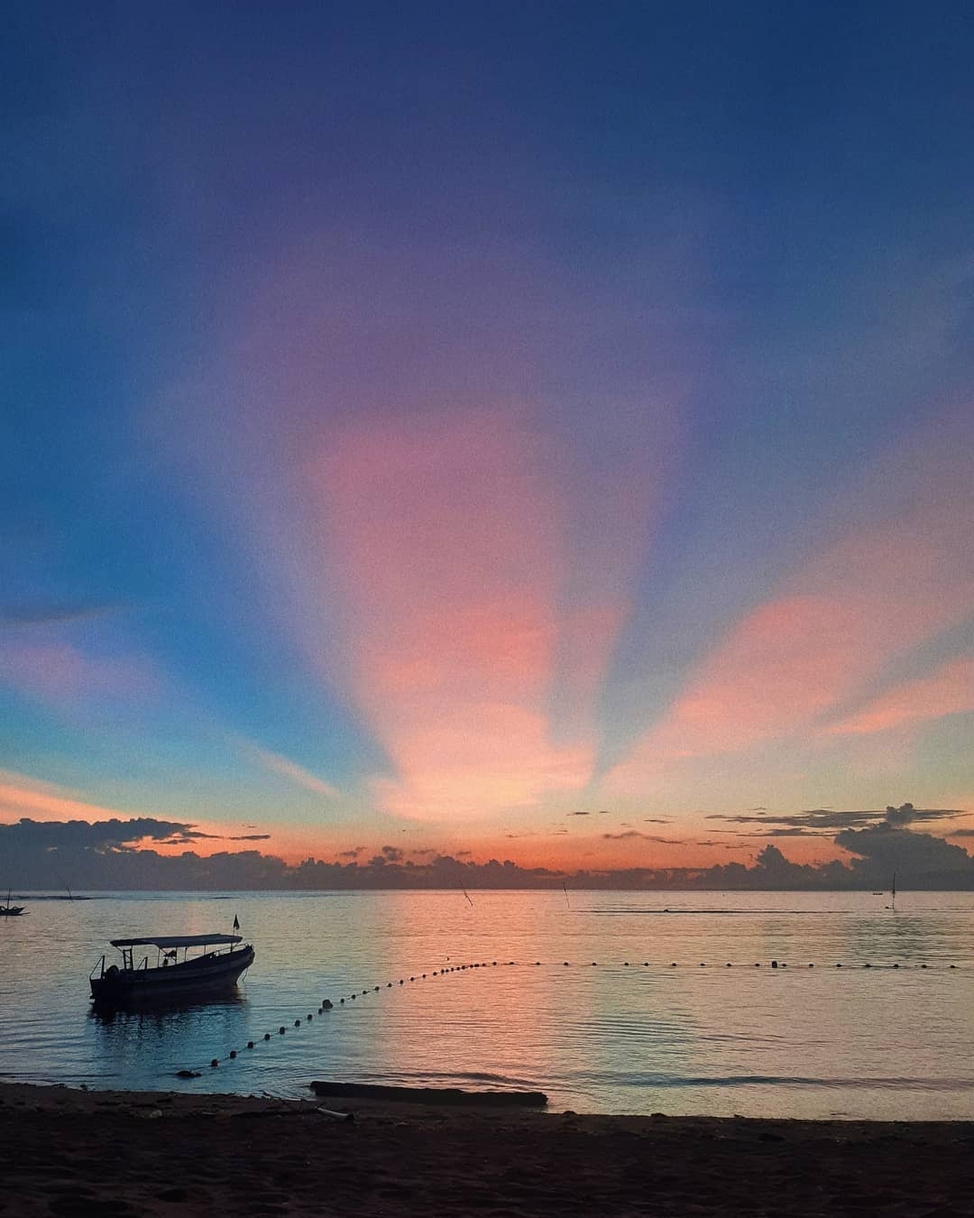 Sunrise pantai sanur