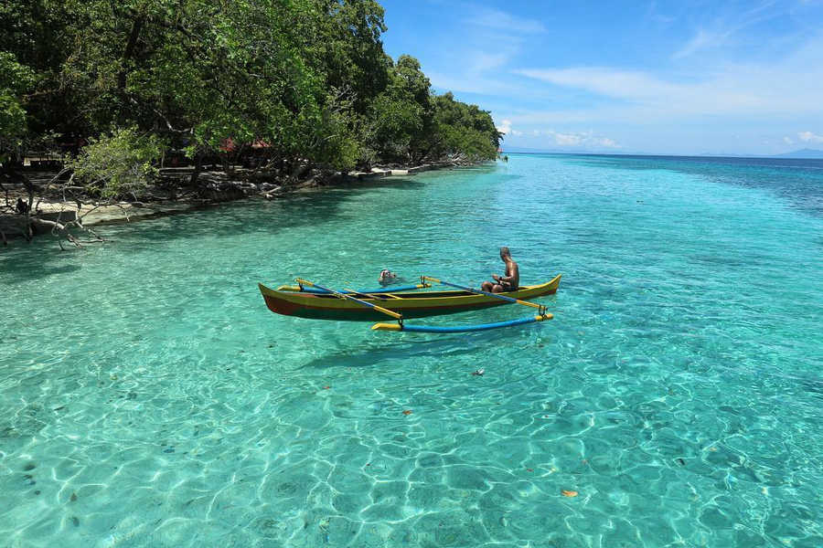  Pantai  Liang  Rute dan Tiket Masuk Pantai  Dengan Air yang 