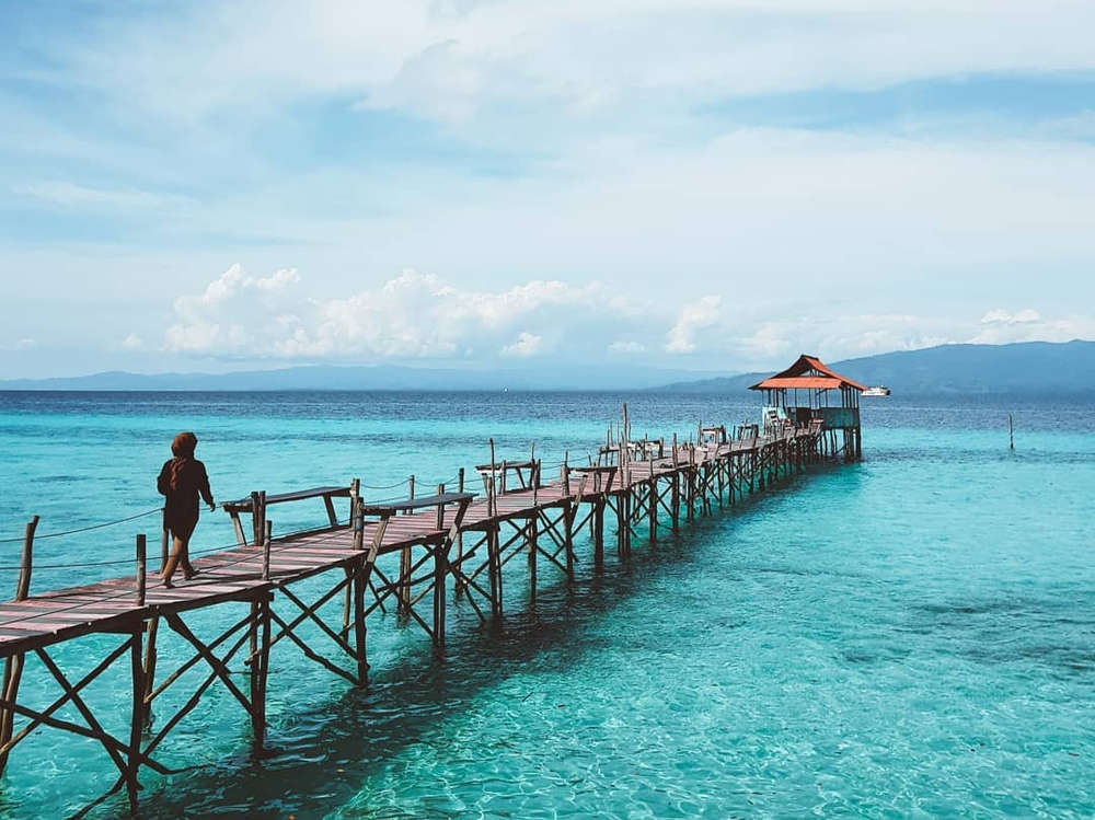  Pantai  Liang  Rute dan Tiket Masuk Pantai  Dengan Air yang 