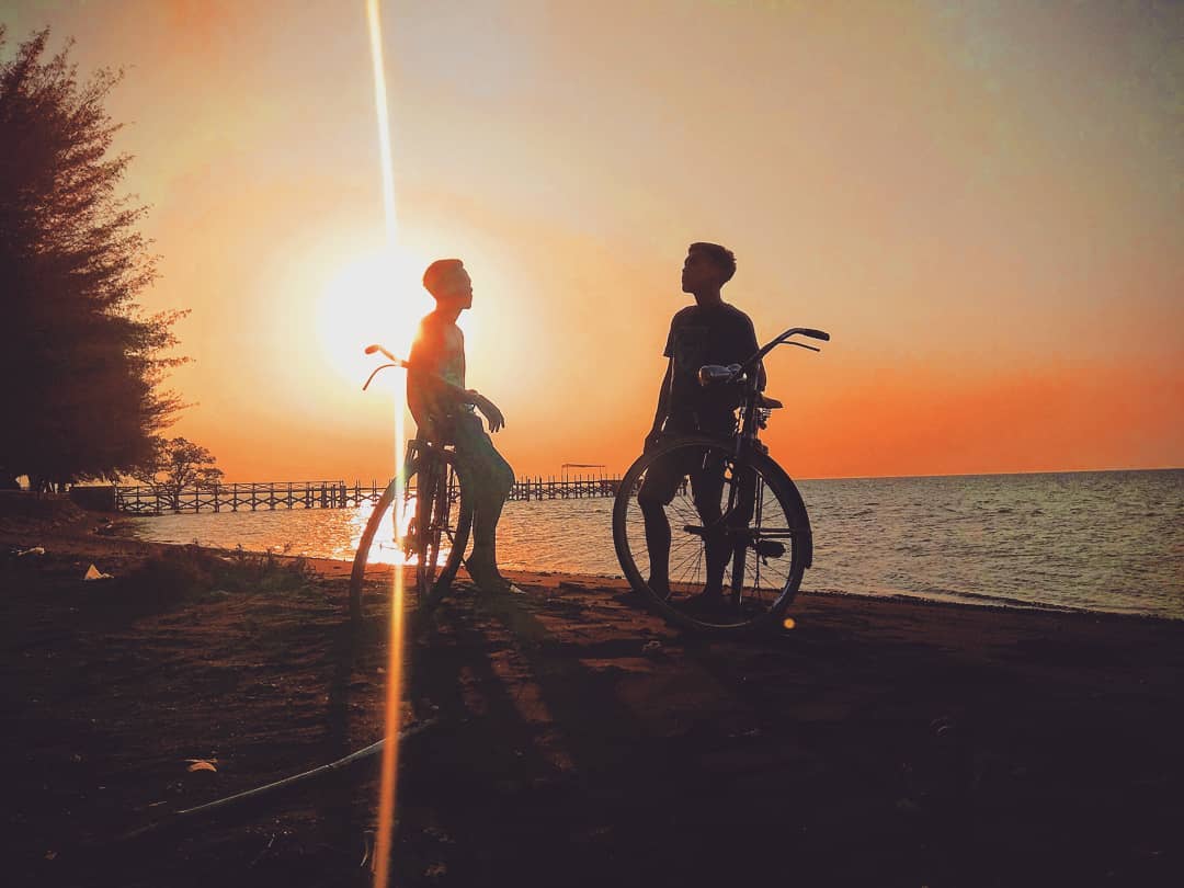 Sunset pantai bletok