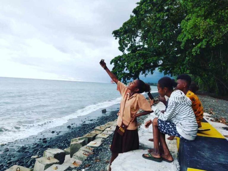 Pantai Maruni: Harga Tiket Masuk, Rute Lokasi, dan Fasilitas