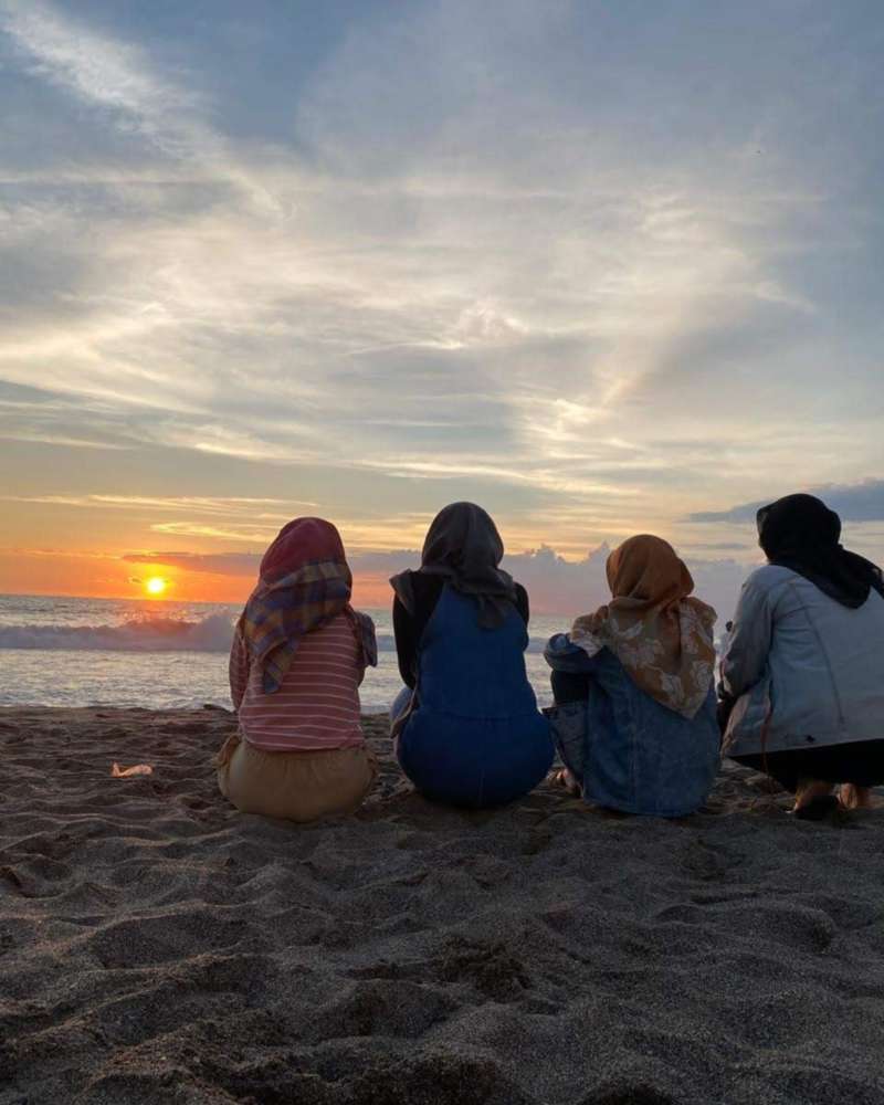 Sunset pantai kayu putih