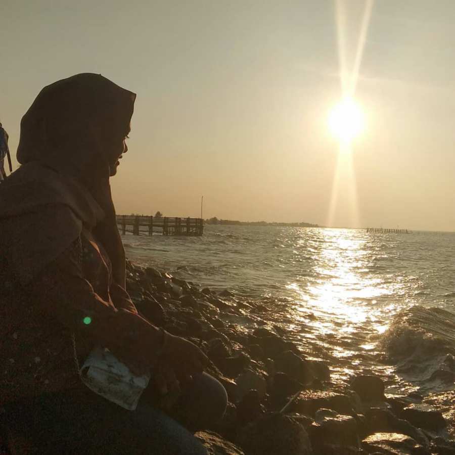 Sunset pantai plentong