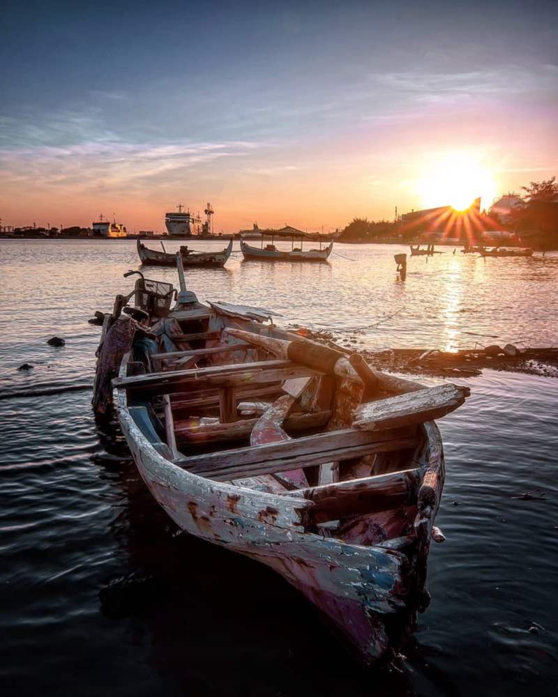 Kapal pantai cipta