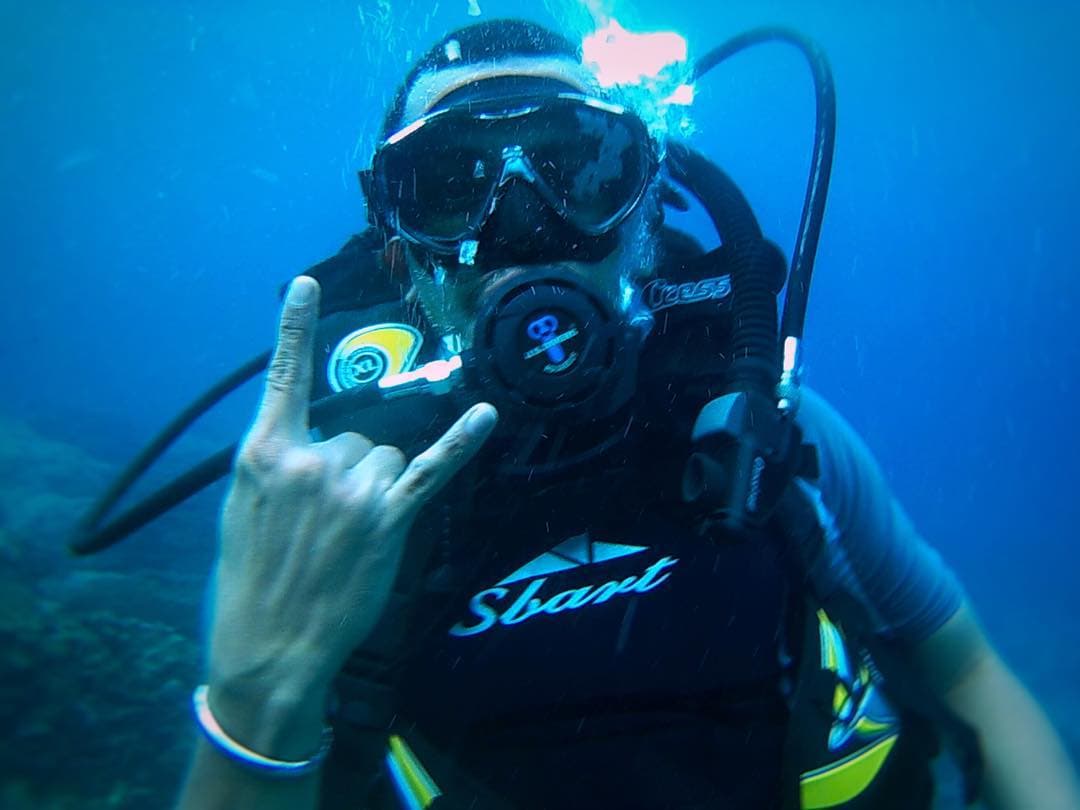 Diving di pantai hukurila