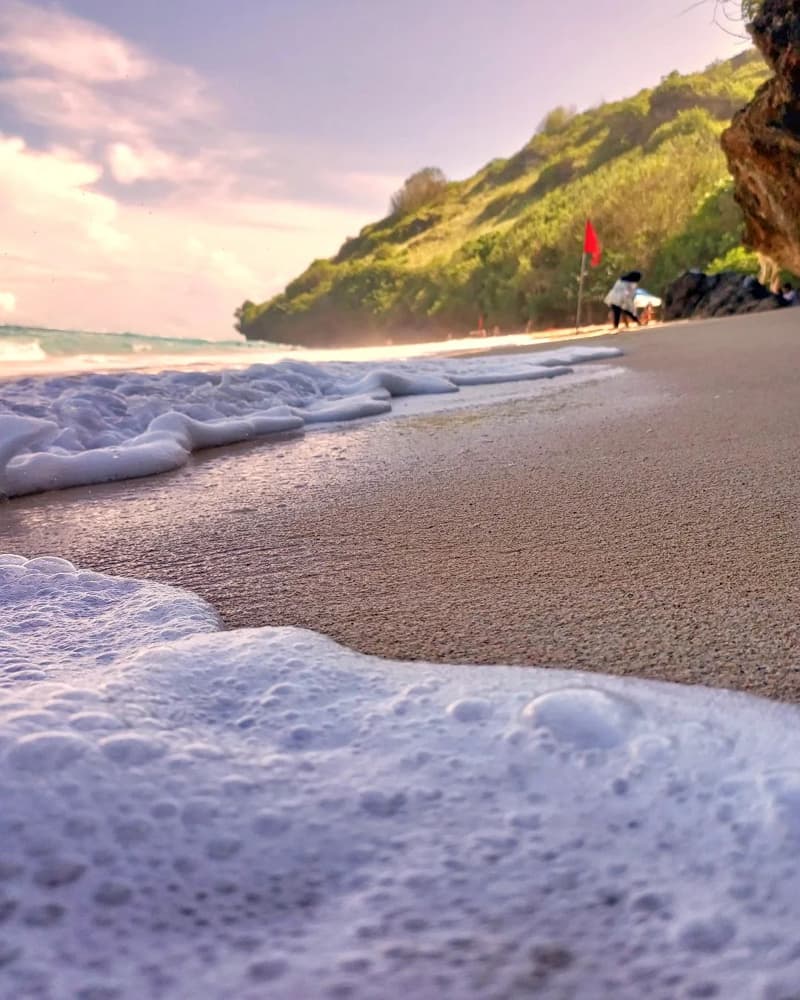 pantai gunung payung