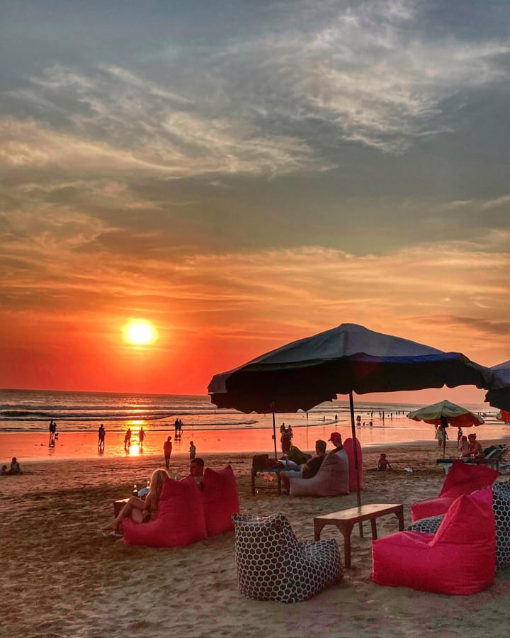 sunset pantai legian