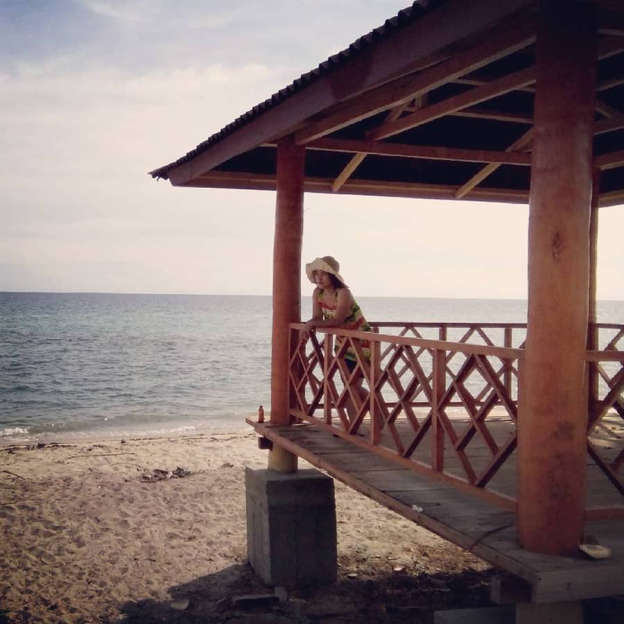 gazebo pantai bolihutuo