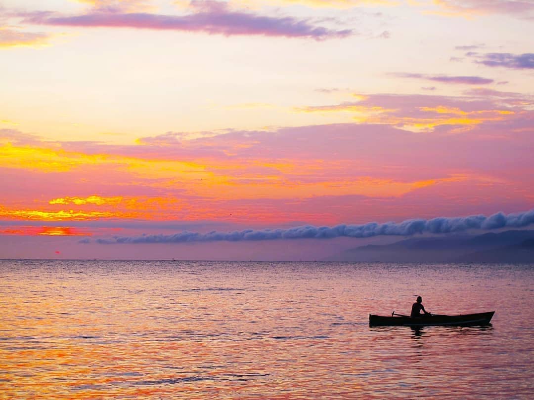 sunset pantai botutonuo