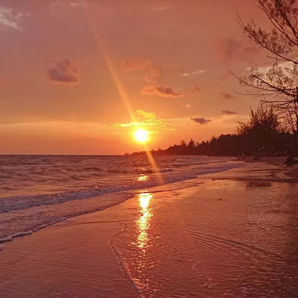 sunset pantai angsana